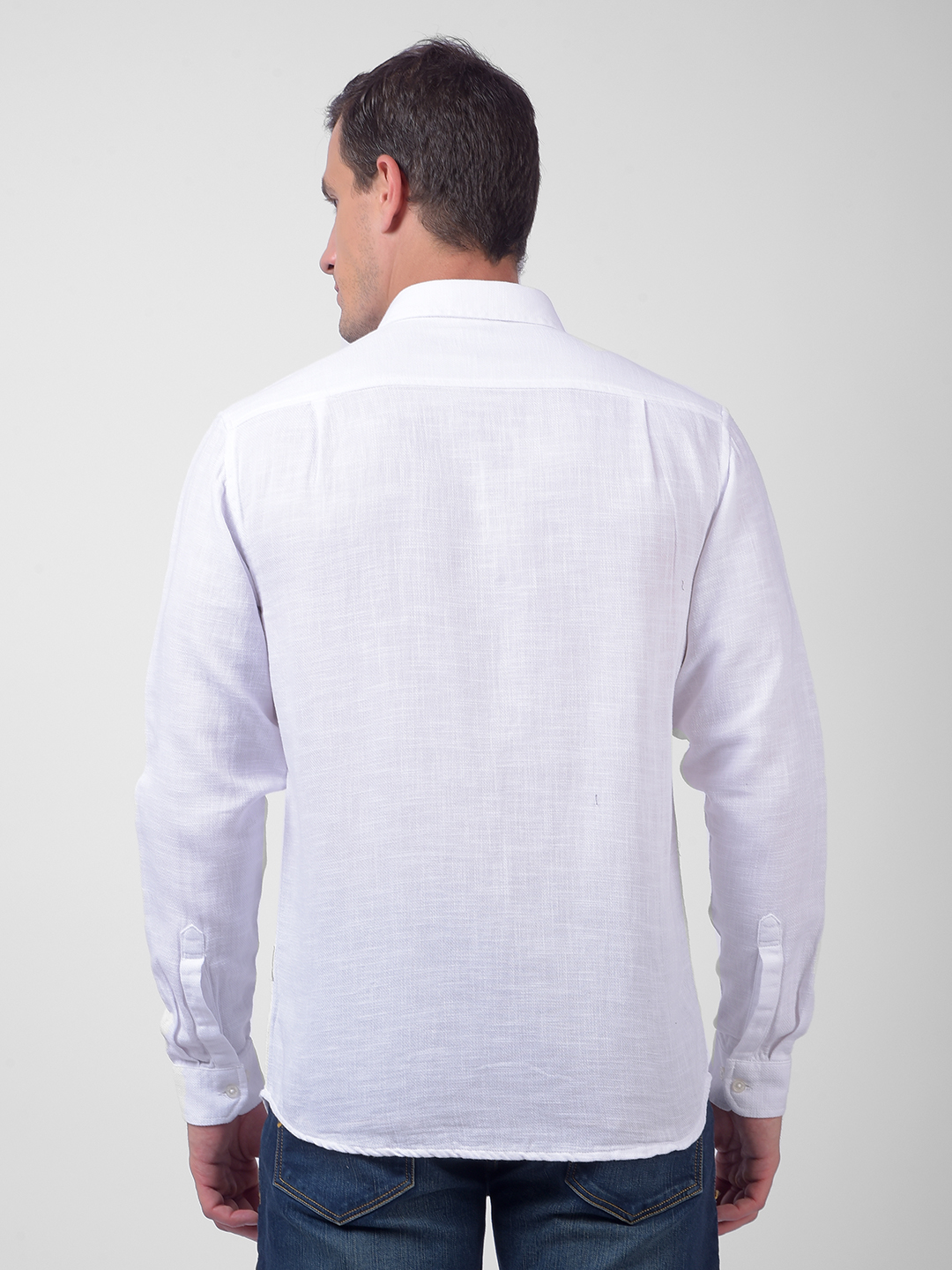 Numero Uno Men White Regular Fit Shirt